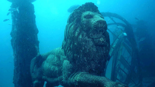 Underwater cemetery looks like the ruins of the lost city of Atlantis